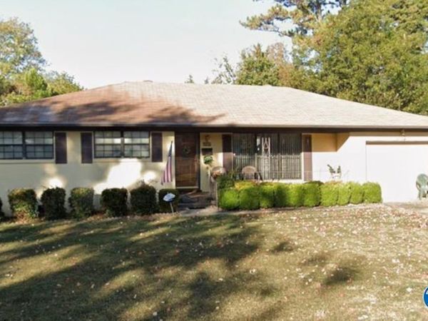 2107 NE Giles Drive, Huntsville, AL 35811