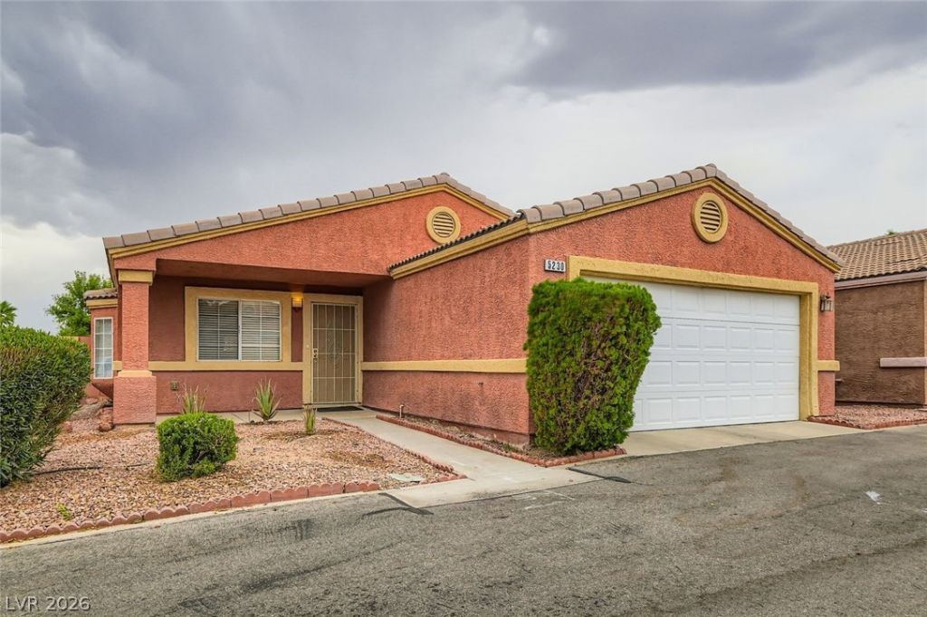 5230 Panguitch Drive, Las Vegas, NV 89122 Main Photo