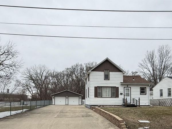215 Lamont Street, Waterloo, IA 50703