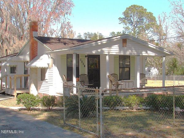 8551 OGLESBY Avenue, Jacksonville, FL 32220