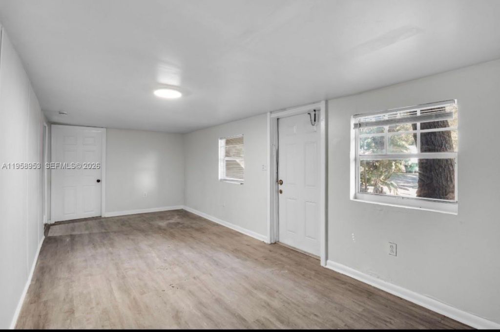 914 NW 80th St, Unit 1, Miami, FL 33150 Photo