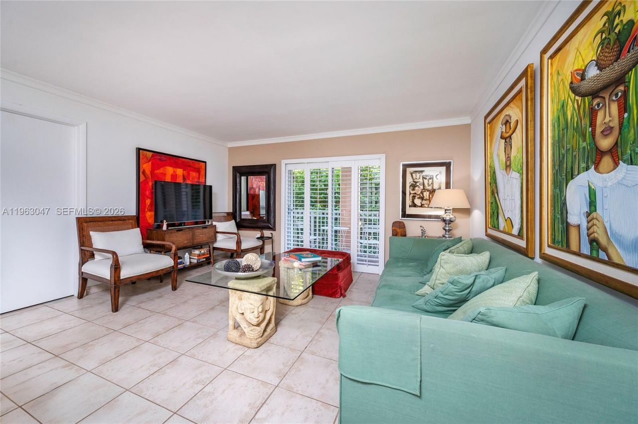 1 Alhambra Cir , Unit 403, Coral Gables, FL 33134 Photo