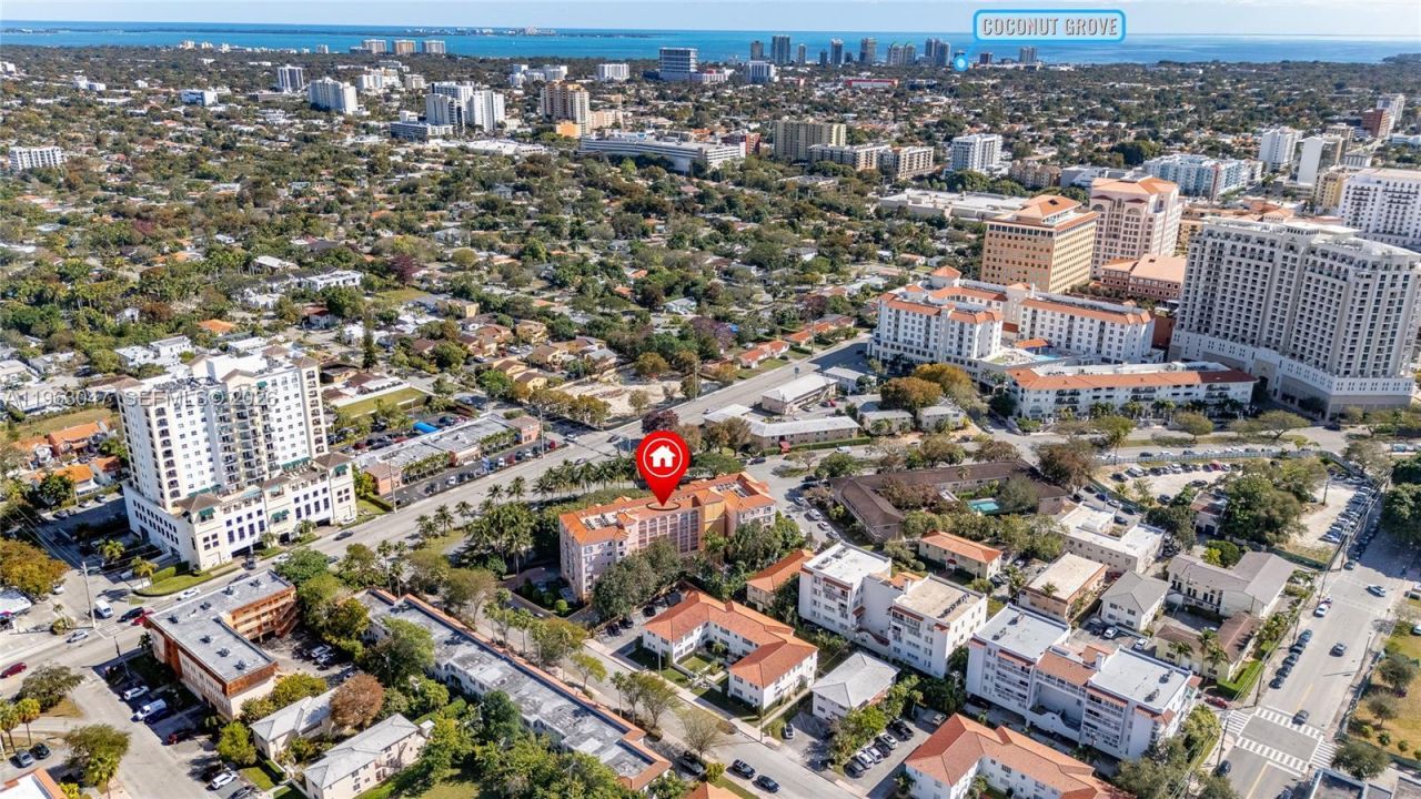 1 Alhambra Cir , Unit 403, Coral Gables, FL 33134 Photo