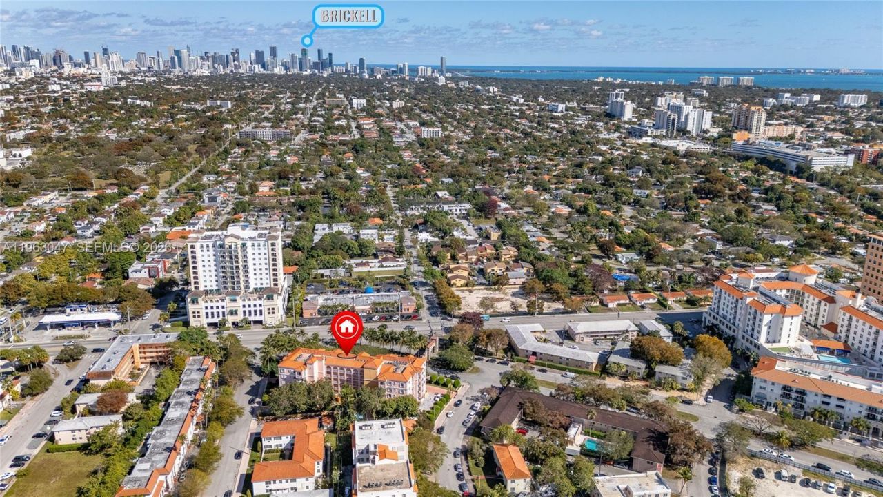 1 Alhambra Cir , Unit 403, Coral Gables, FL 33134 Photo