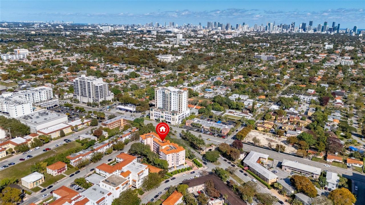 1 Alhambra Cir , Unit 403, Coral Gables, FL 33134 Photo