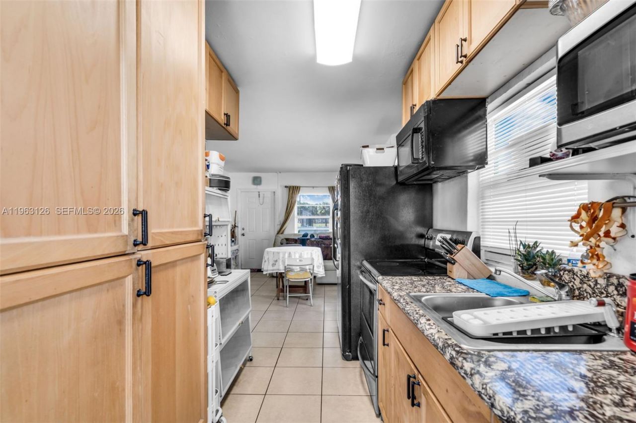 844 NW 15th Ave, Fort Lauderdale, FL 33311 Photo