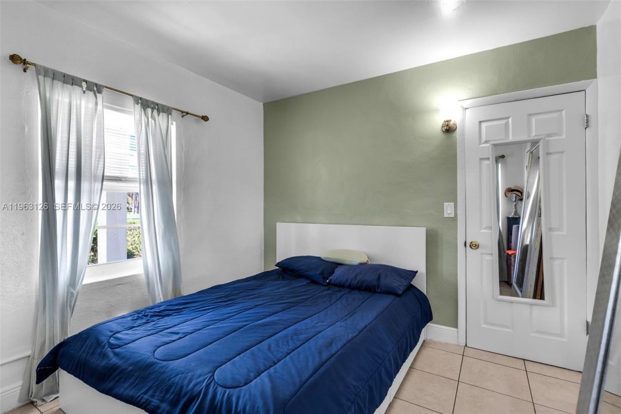 844 NW 15th Ave, Fort Lauderdale, FL 33311 Photo