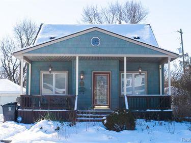 825 Frank Street, Flint, MI 48504