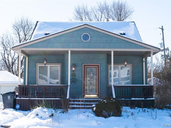 825 Frank Street, Flint, MI 48504