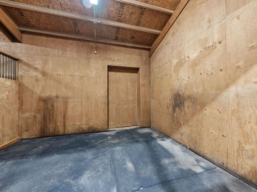 Property Image 136