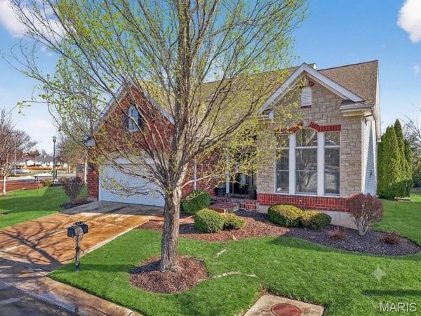112 Wake Forest Place, O'Fallon, MO 63368