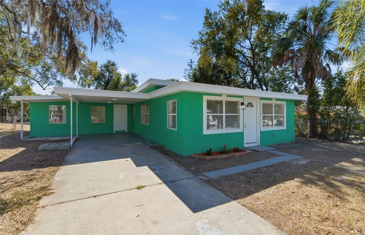 1817 E Yukon Street, Tampa, FL 33604 Main Photo