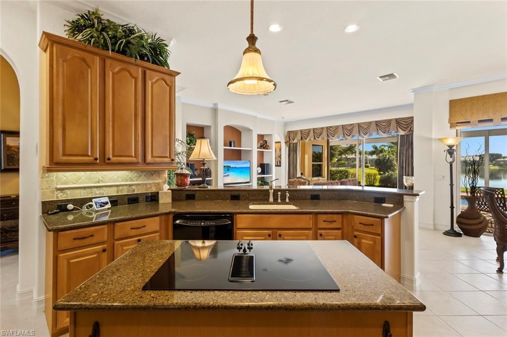 2634 Stonyhill Ct , Cape Coral, FL 33991 Photo