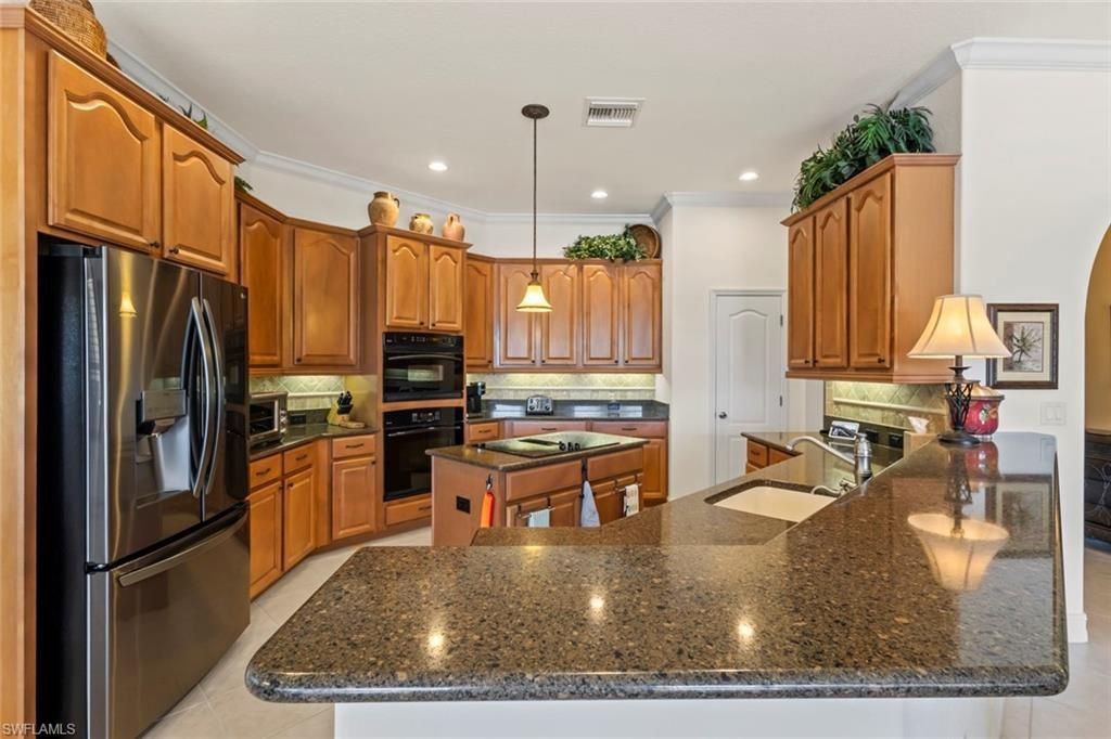 2634 Stonyhill Ct , Cape Coral, FL 33991 Photo