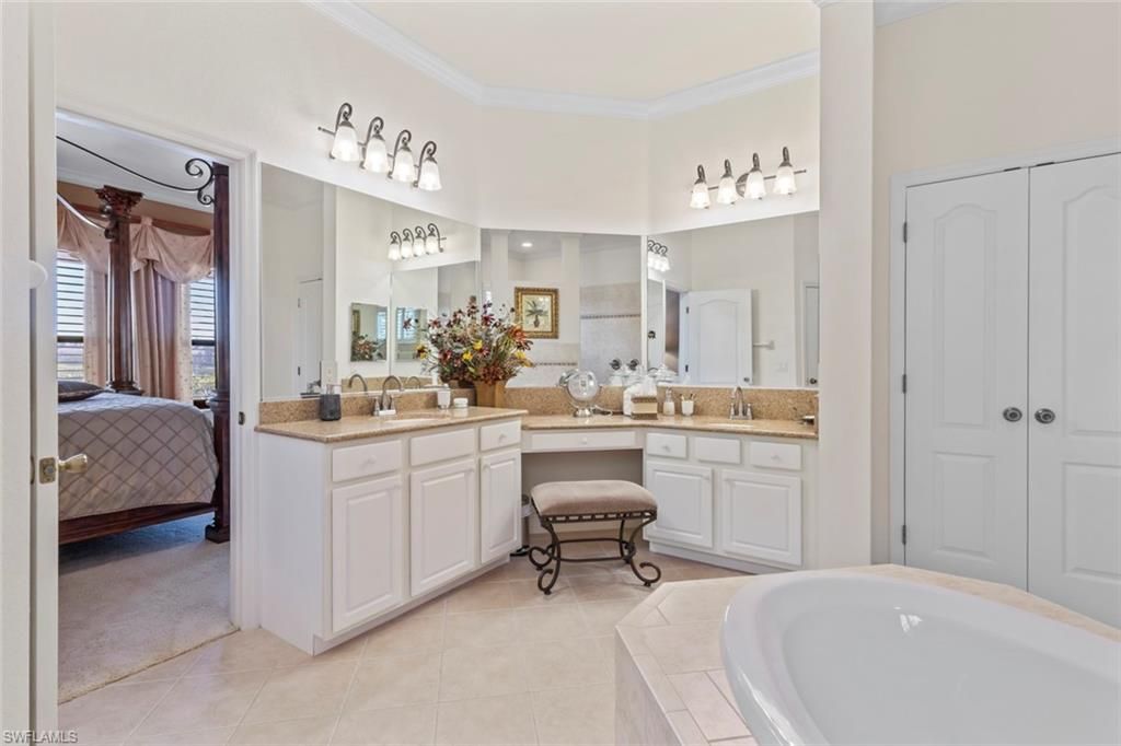 2634 Stonyhill Ct , Cape Coral, FL 33991 Photo