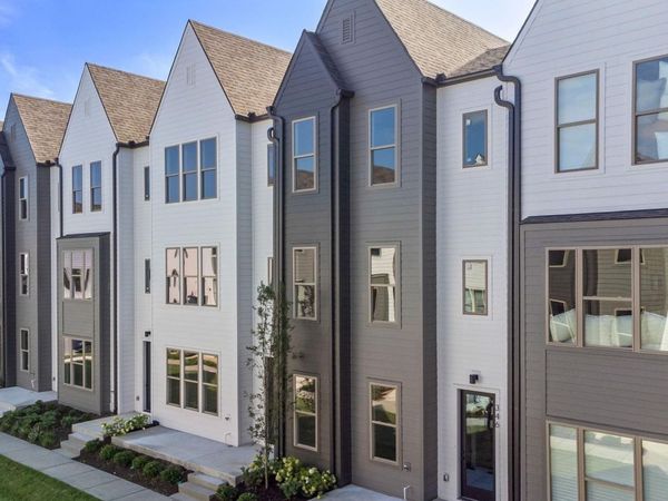 328 E Village Ln, Nashville, TN 37216