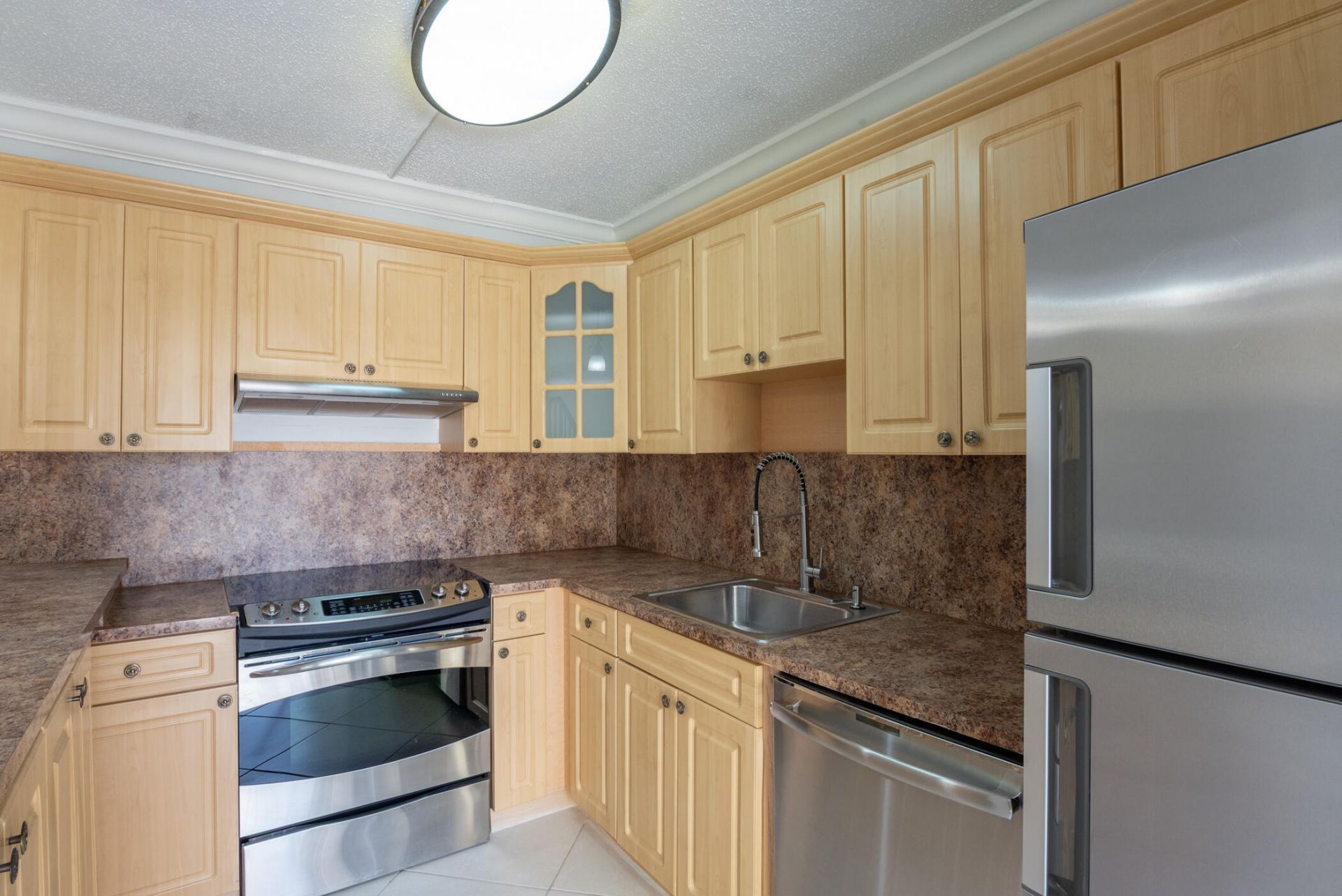 1700 Embassy Drive, Unit 305, West Palm Beach, FL 33401 Photo