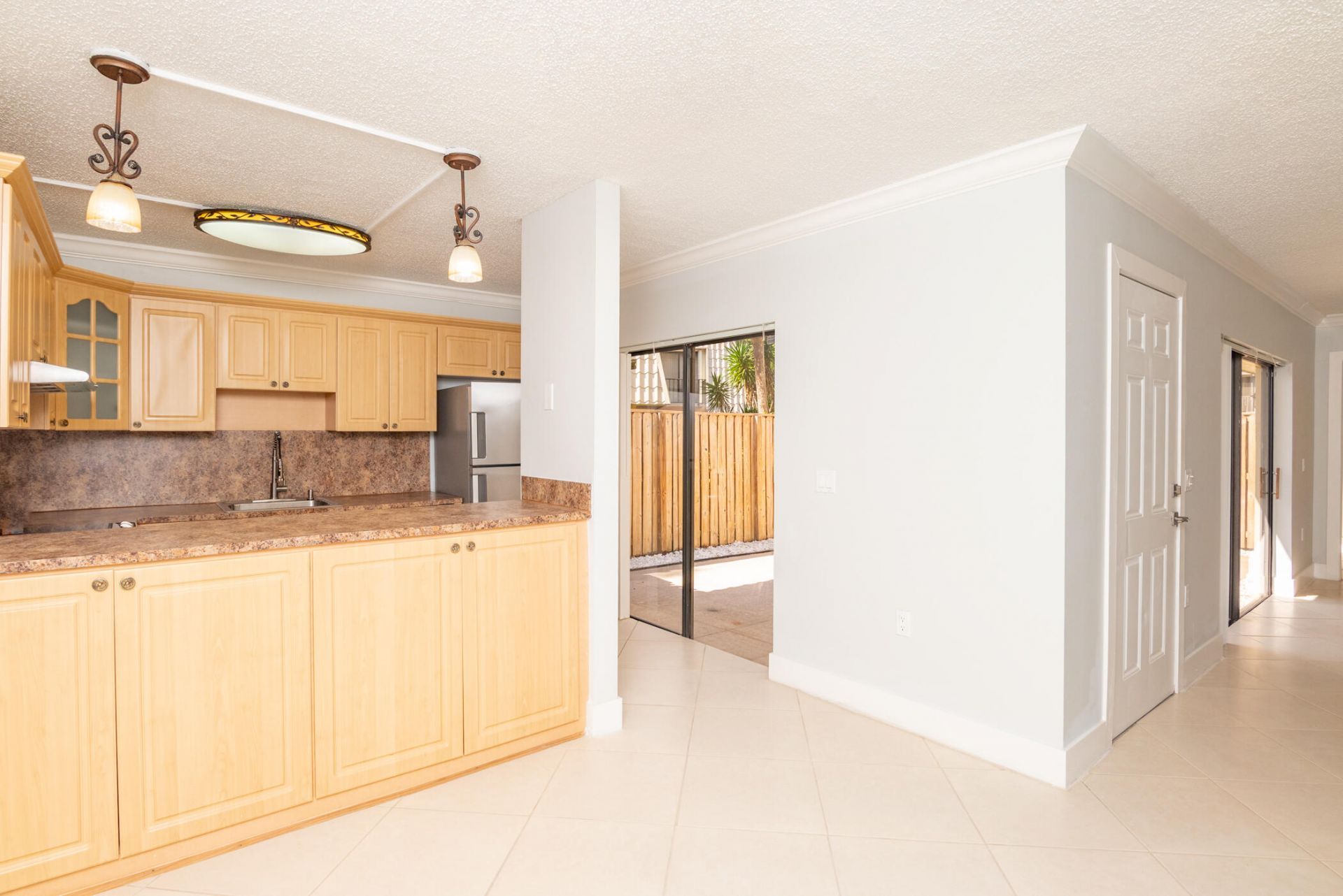1700 Embassy Drive, Unit 305, West Palm Beach, FL 33401 Photo