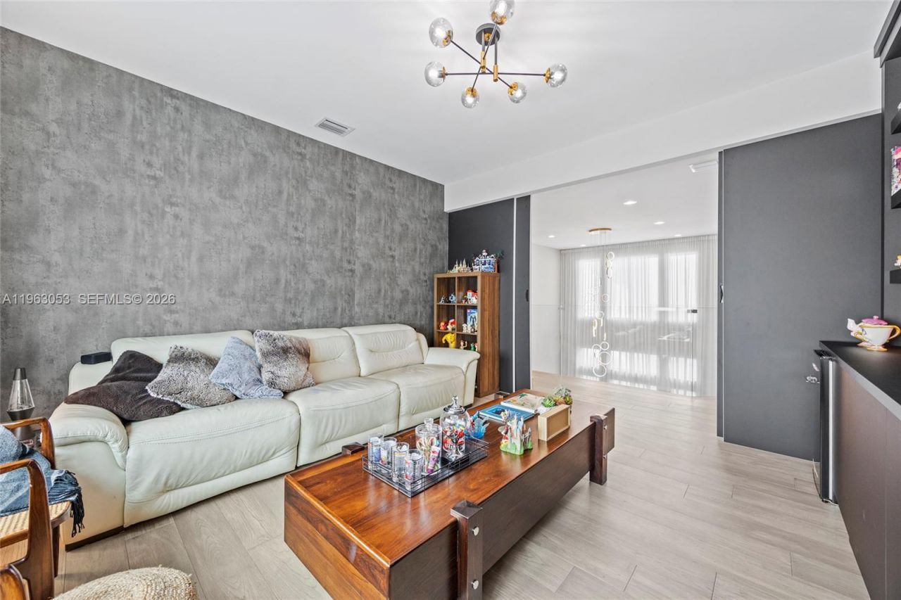 17210 Blue Bayou Dr, Boca Raton, FL 33496 Photo