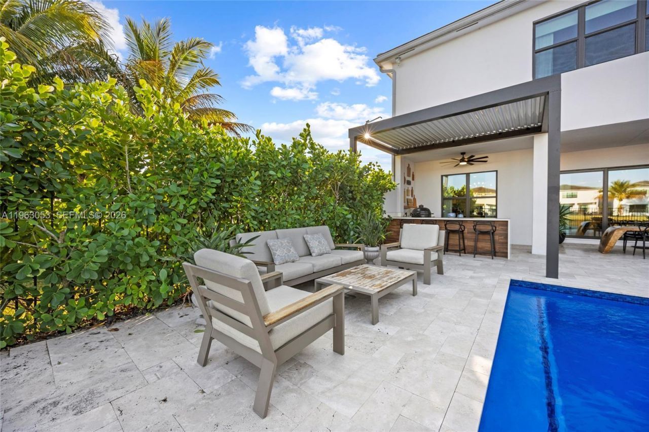 17210 Blue Bayou Dr, Boca Raton, FL 33496 Photo