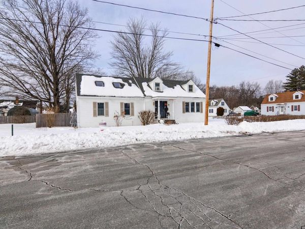 8 Lindy Avenue, Claremont, NH 03743