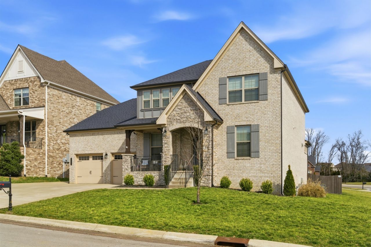 700 Rickfield Ct, Mount Juliet, TN 37122 Main Photo