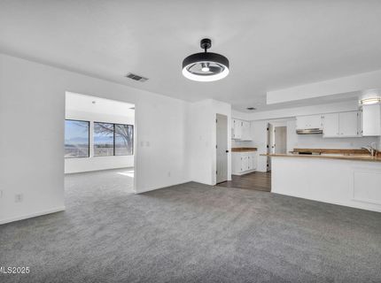 430 Calle De La Plata, Sparks, NV 89441 Photo