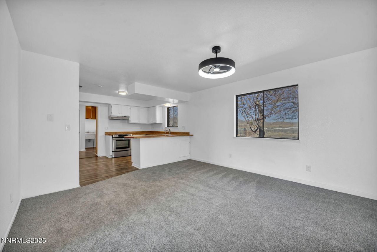 430 Calle De La Plata, Sparks, NV 89441 Photo