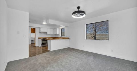 430 Calle De La Plata, Sparks, NV 89441 Photo