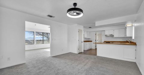 430 Calle De La Plata, Sparks, NV 89441 Photo