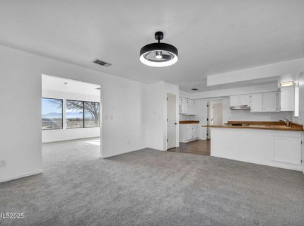 430 Calle De La Plata, Sparks, NV 89441 Photo