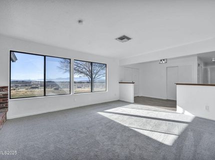 430 Calle De La Plata, Sparks, NV 89441 Photo