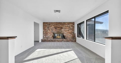 430 Calle De La Plata, Sparks, NV 89441 Photo