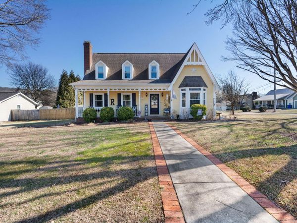 135 Hunters Run Circle, Cleveland, TN 37312