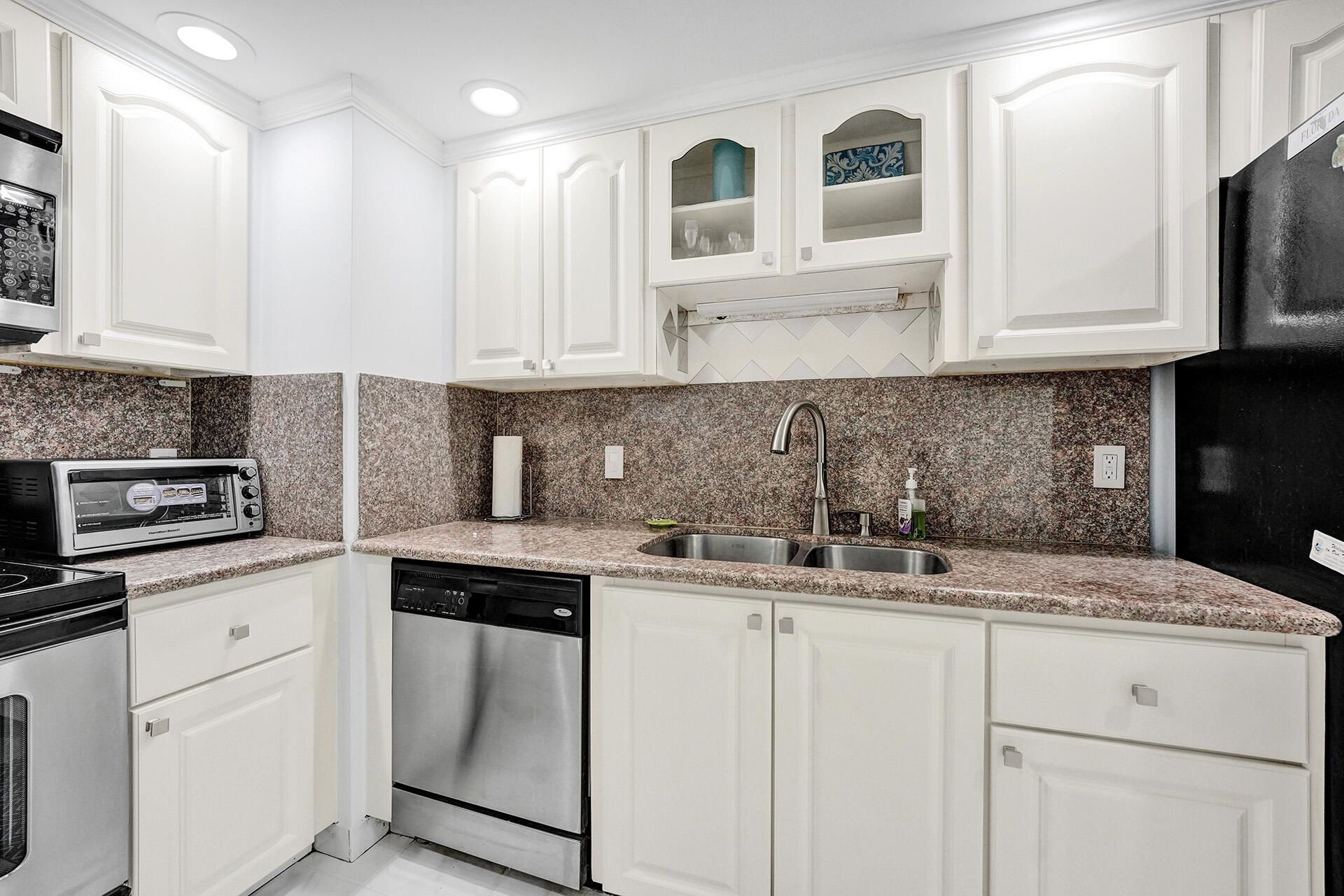 5600 N Flagler Drive, Unit 805, West Palm Beach, FL 33407 Photo