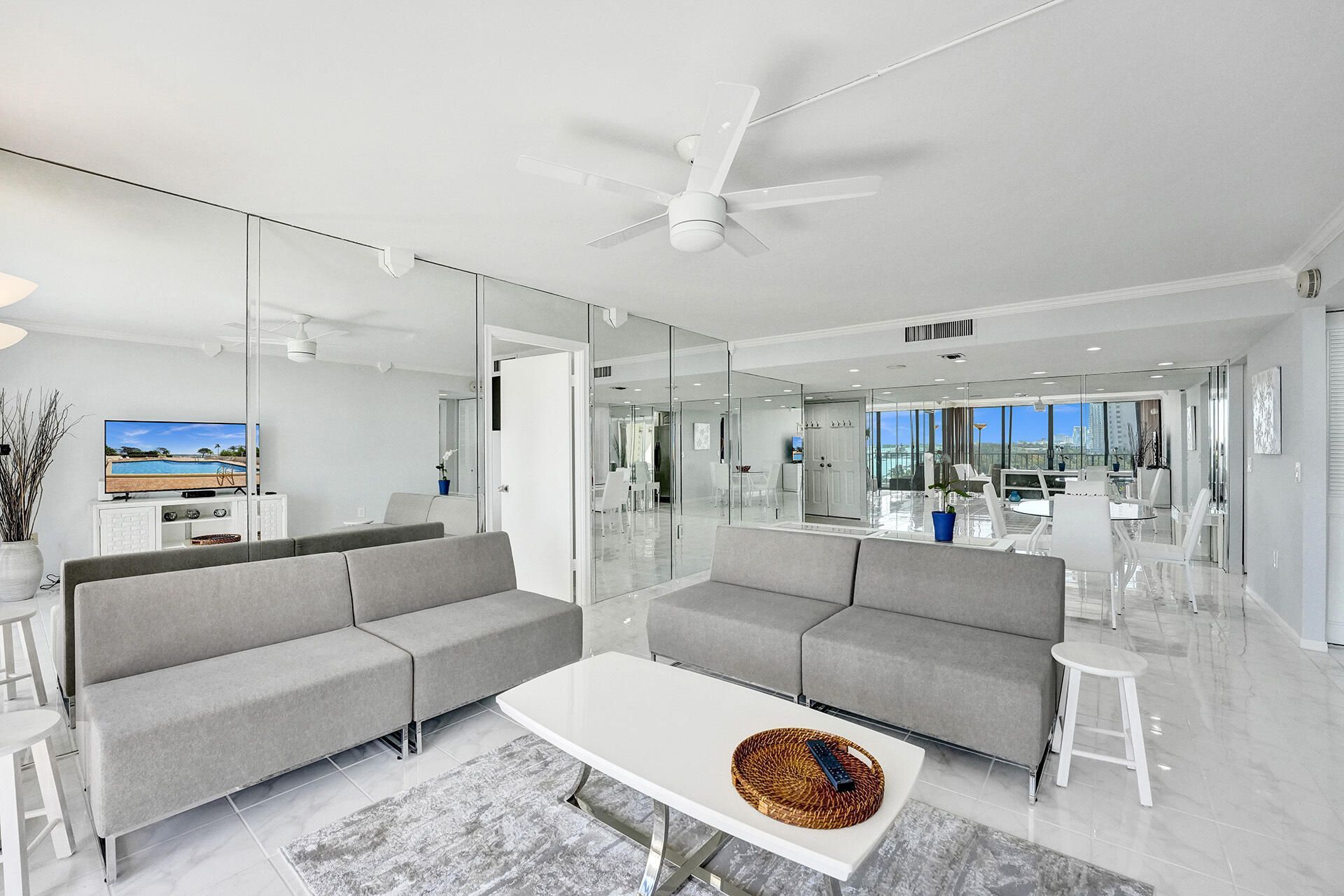 5600 N Flagler Drive, Unit 805, West Palm Beach, FL 33407 Photo