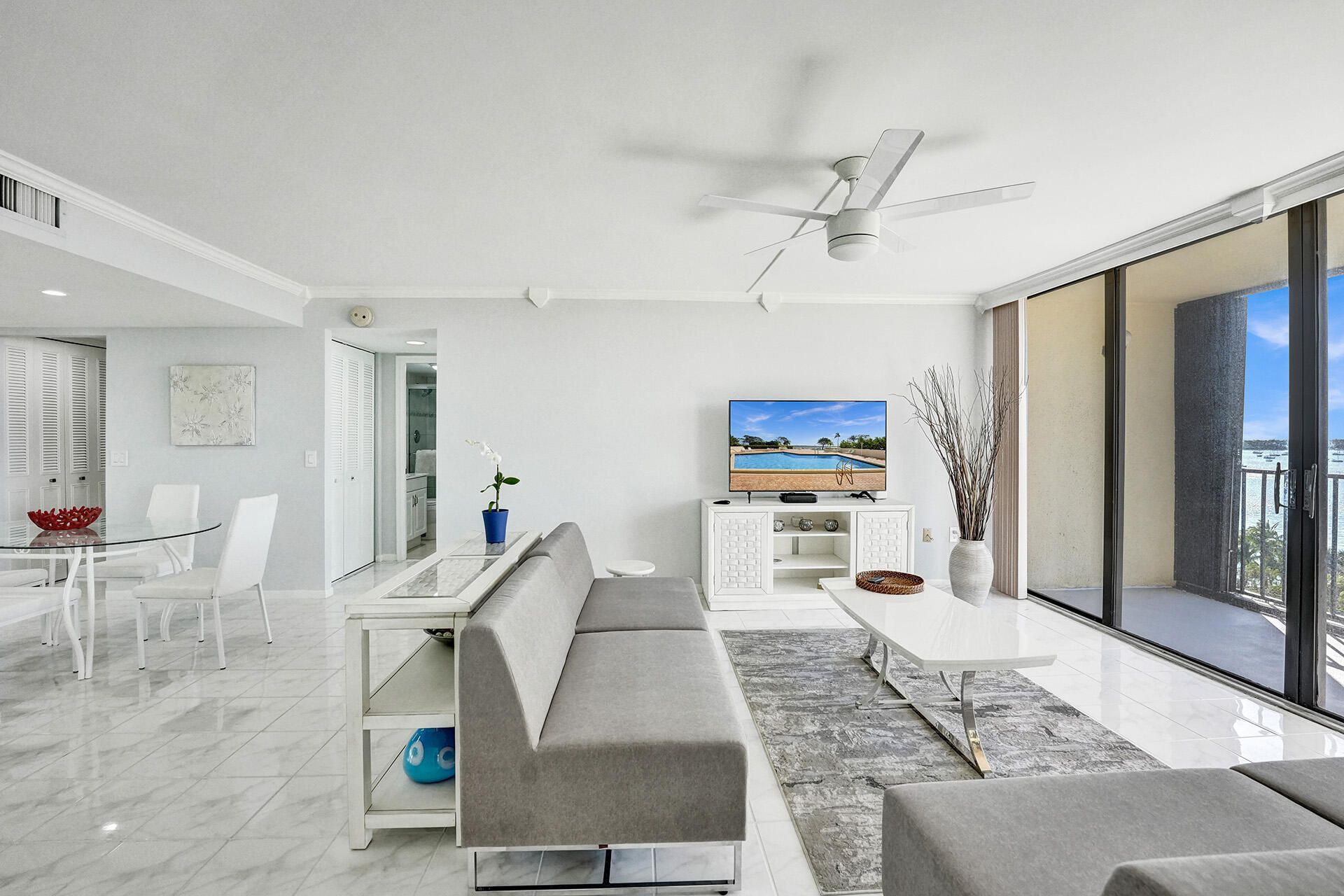 5600 N Flagler Drive, Unit 805, West Palm Beach, FL 33407 Photo