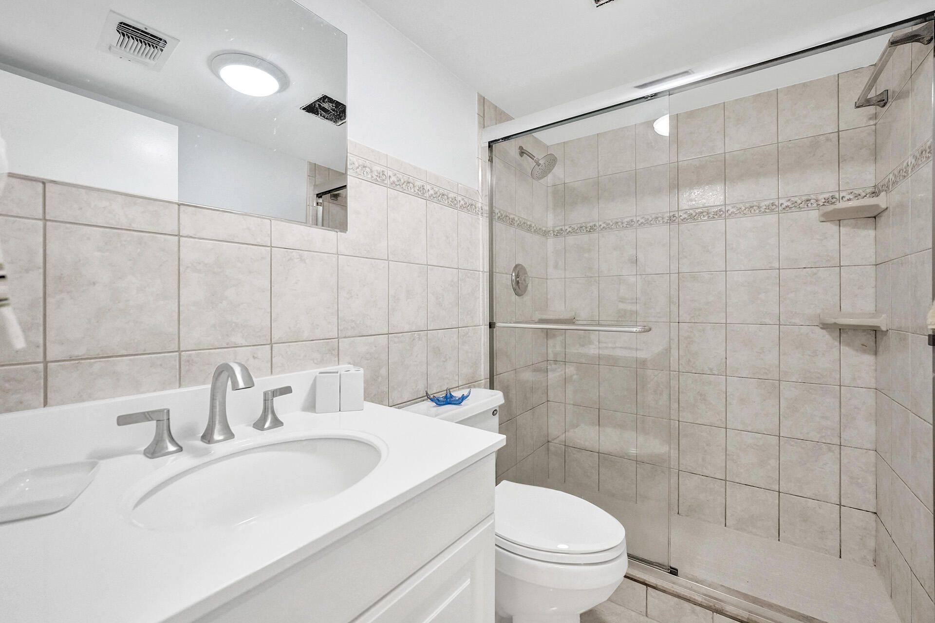 5600 N Flagler Drive, Unit 805, West Palm Beach, FL 33407 Photo