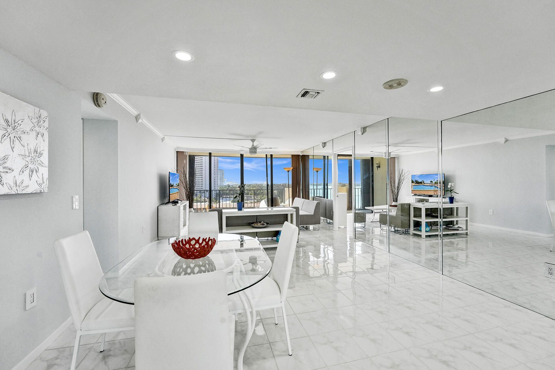 5600 N Flagler Drive, Unit 805, West Palm Beach, FL 33407 Photo