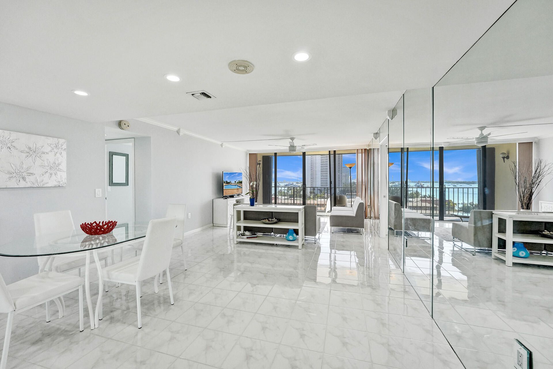 5600 N Flagler Drive, Unit 805, West Palm Beach, FL 33407 Photo