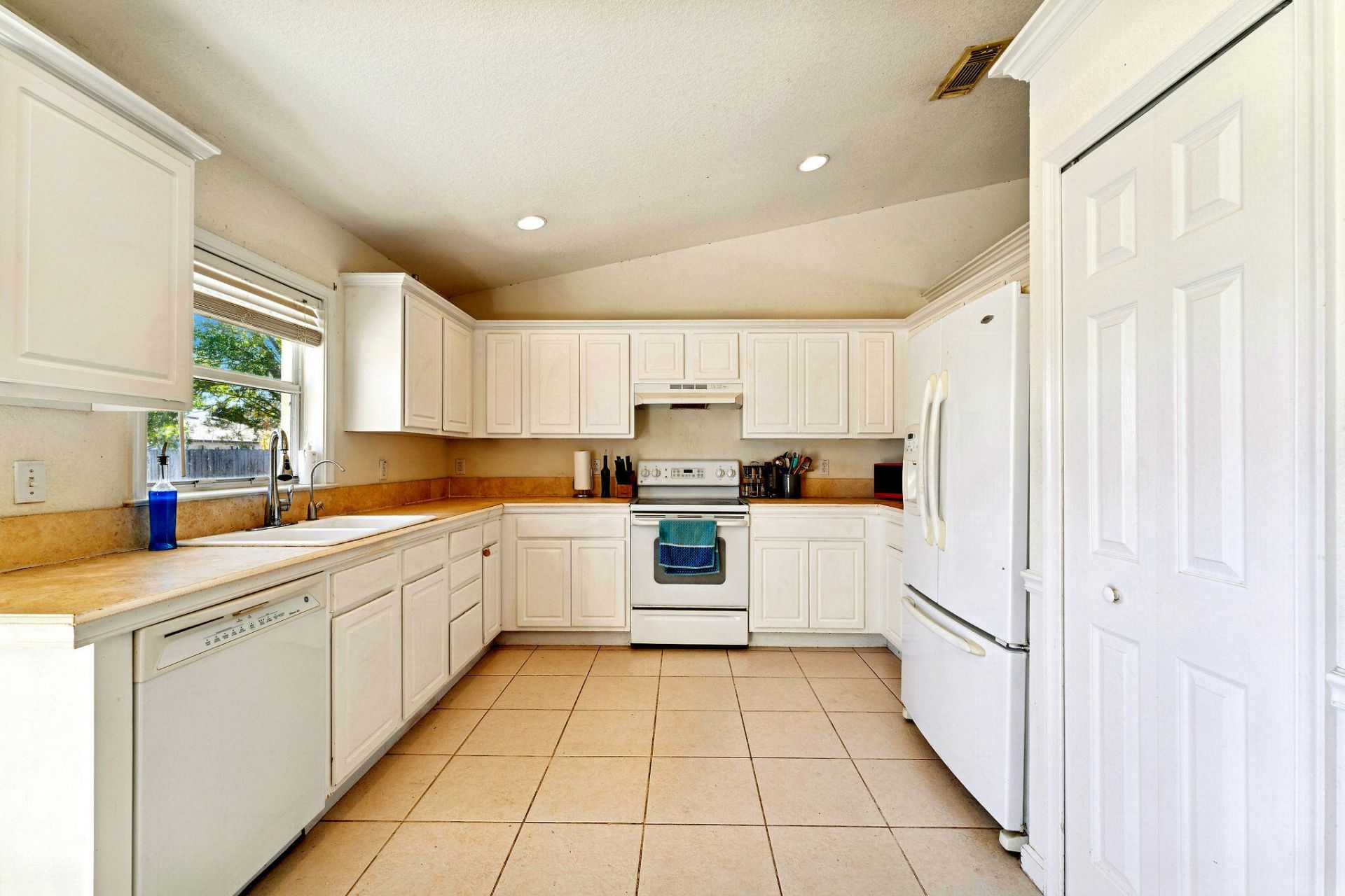 1913 SW Ember Street, Port Saint Lucie, FL 34953 Photo