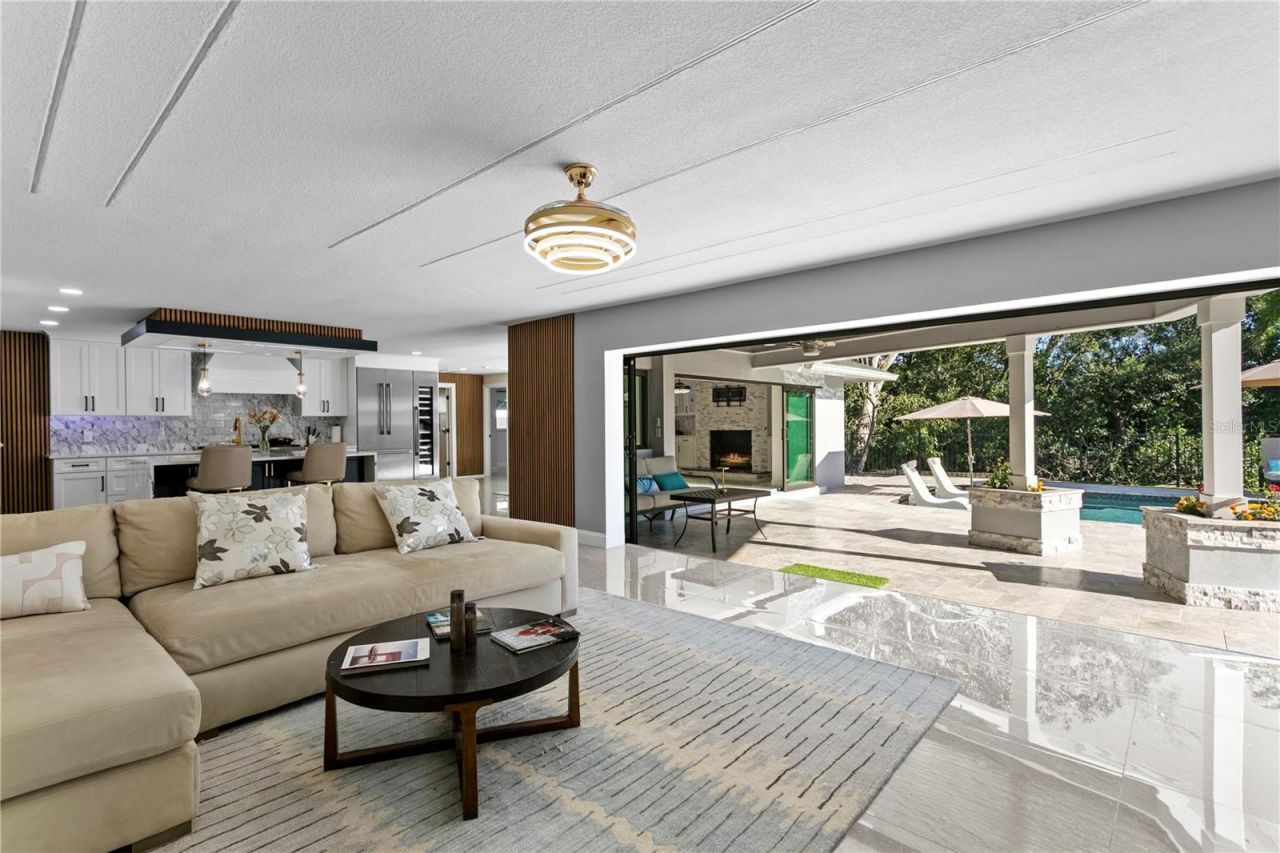 900 31st Avenue Ne, Saint Petersburg, FL 33704 Photo