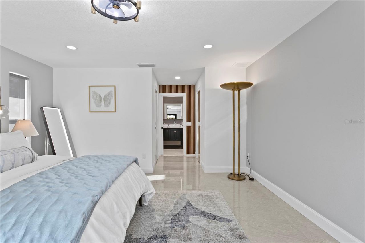 900 31st Avenue Ne, Saint Petersburg, FL 33704 Photo