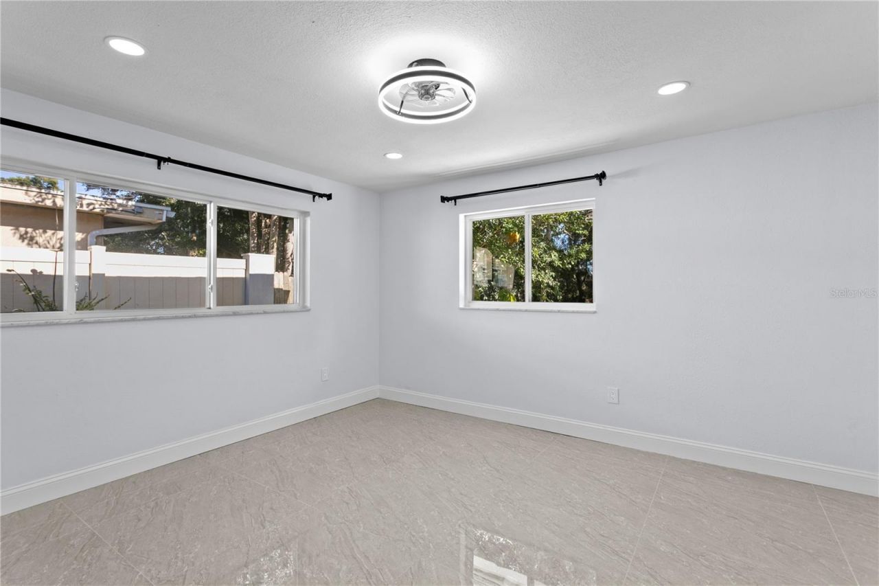 900 31st Avenue Ne, Saint Petersburg, FL 33704 Photo