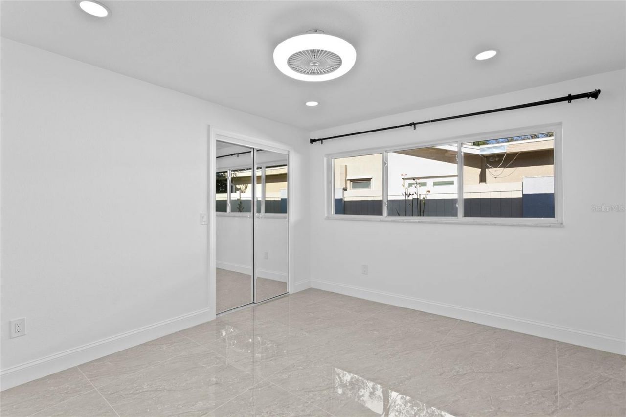 900 31st Avenue Ne, Saint Petersburg, FL 33704 Photo