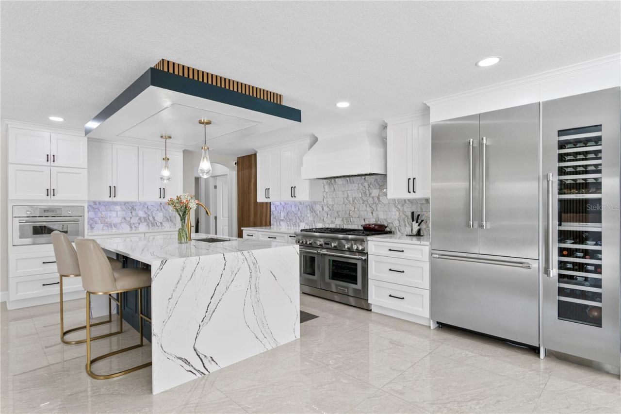 900 31st Avenue Ne, Saint Petersburg, FL 33704 Photo