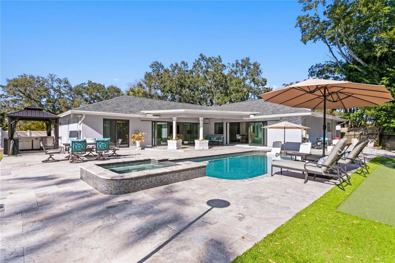 900 31st Avenue Ne, Saint Petersburg, FL 33704 Photo