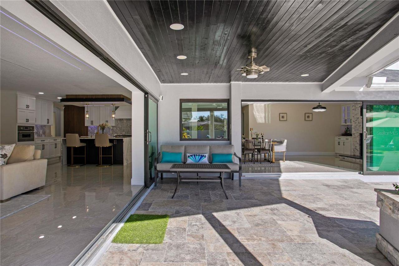 900 31st Avenue Ne, Saint Petersburg, FL 33704 Photo