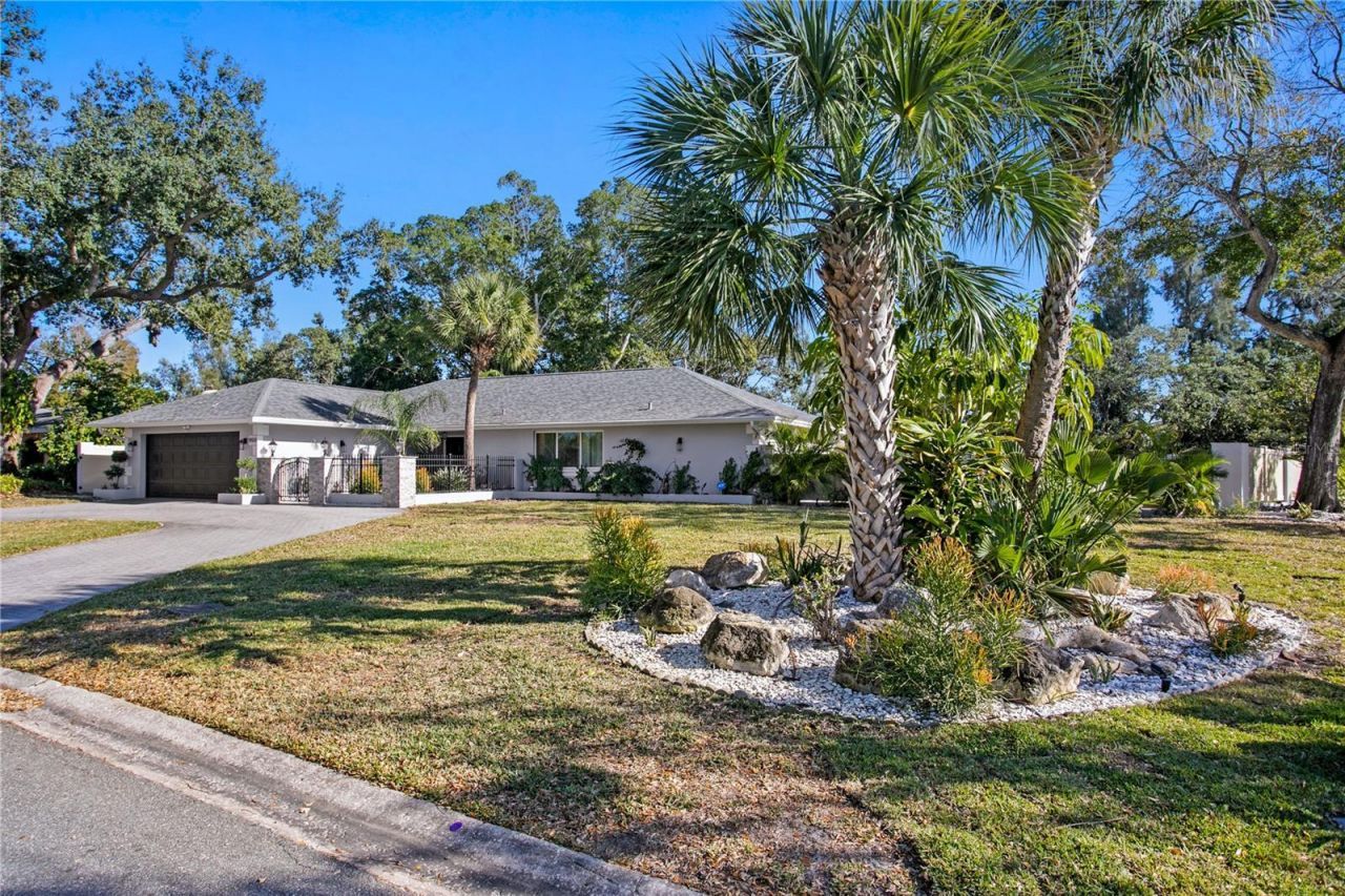 900 31st Avenue Ne, Saint Petersburg, FL 33704 Photo