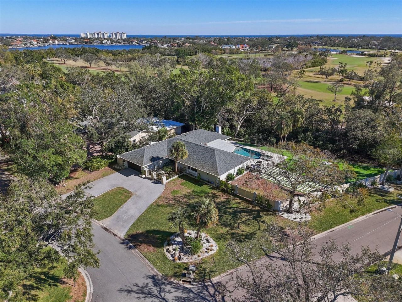 900 31st Avenue Ne, Saint Petersburg, FL 33704 Photo